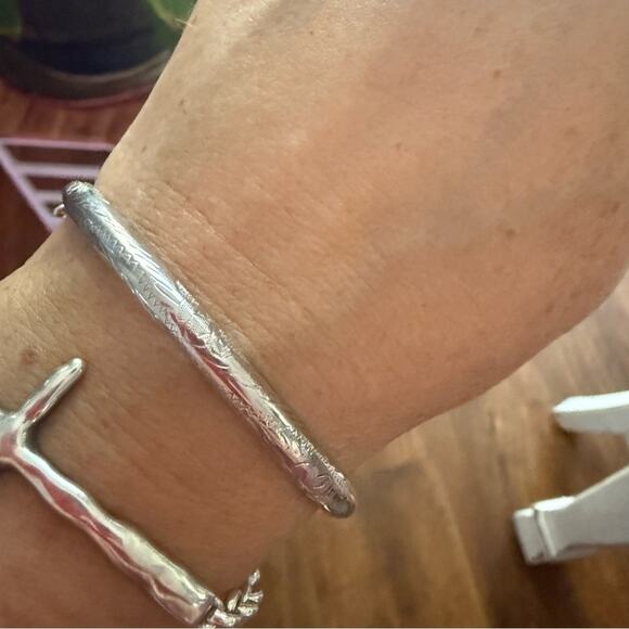 925 Sterling Silver Etched Bangle Bracelet - Picture 5 of 10